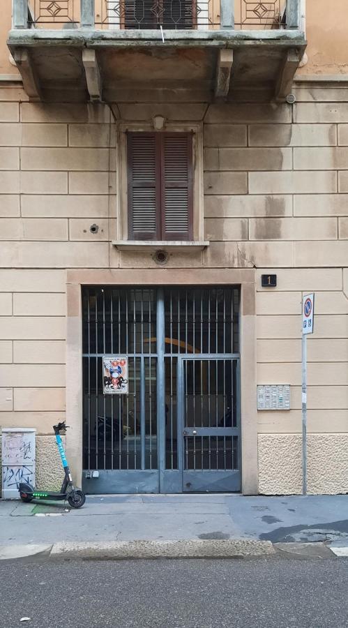 La Marina Di Milano Villa Luaran gambar