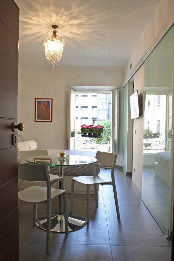 La Marina Di Milano Villa Luaran gambar
